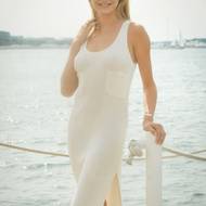 Dlouhé úpletové šaty, které nosila herečka Cameron Diaz, jsou dalším kouskem, který se objevuje na seznamu současných trendů  