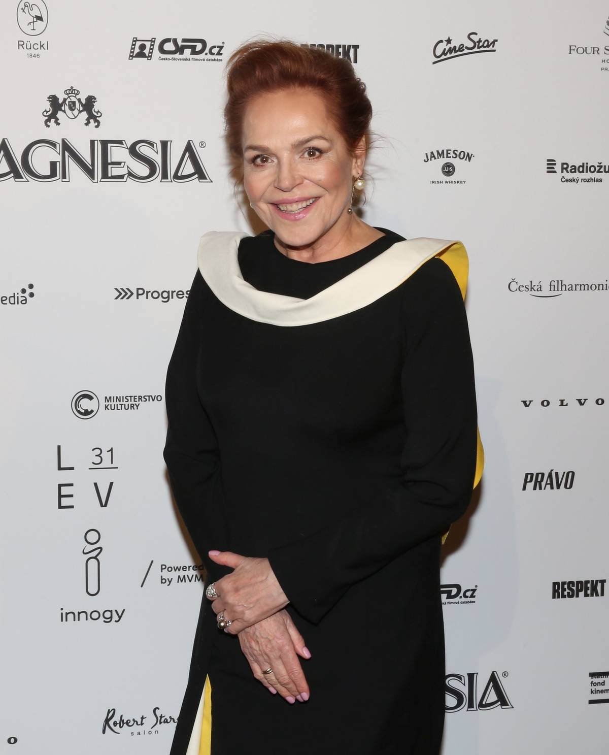 I když je Dagmar Havlové jednasedmdesát let, stále je velmi aktivní. Věnuje se herectví i své nadaci