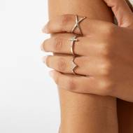 Set prstenů Bershka, 249 Kč