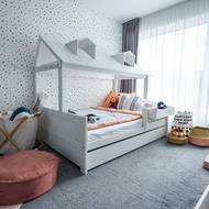 Nábytek v dětském pokojíčku pořídila Andrea ve spolupráci se značkou Atelier Girafa