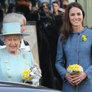 S královnou Alžbětou II. měla Kate výborný vztah a mnohému se od ní naučila
