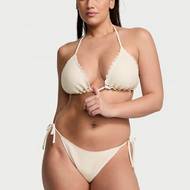 Háčkované bikini Victoria's Secret, podprsenka 1 626 Kč, kalhotky 1 478 Kč