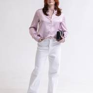 Stylistka pro čtenářku vybrala trendy saténovou halenku