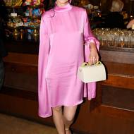 Herečce Míše Tomešové růžová sedne!