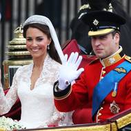 Na svatbě měla nádherné šaty. Jak se z ní stává vévodkyně a manželka prince, sledovaly miliony diváků