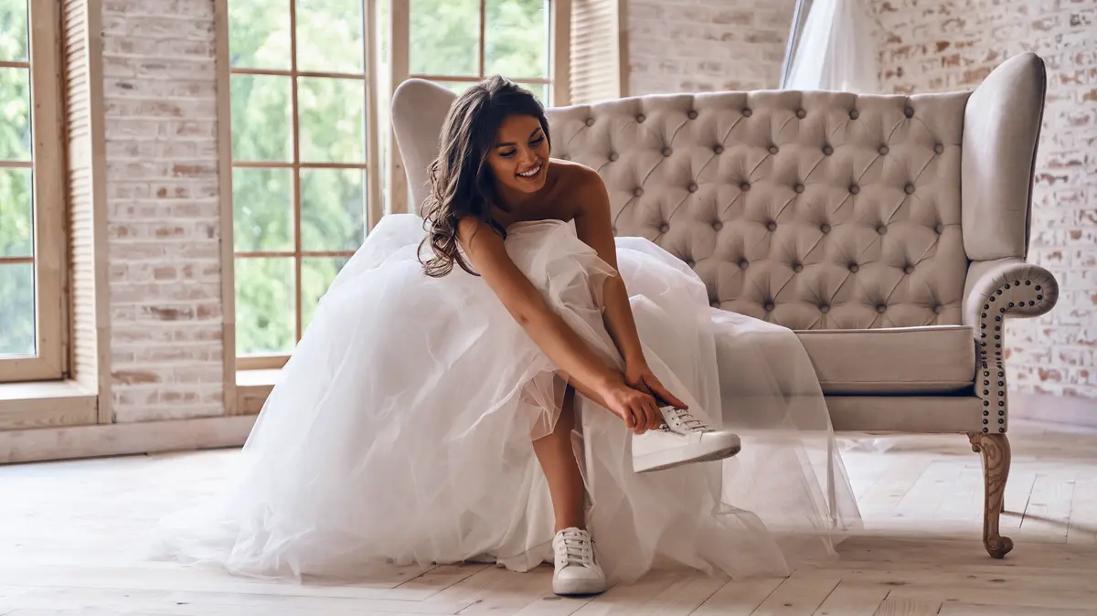 Svatební boty pro nevěstu: Bez nízké, baleríny tenisky