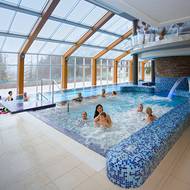 Kromě velikonočních tradic si na Valašsku můžete užít třeba termální bazén v Resortu Valachy