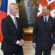 Při loňské návštěvě Prahy přivítal prince Edwarda prezident Pavel