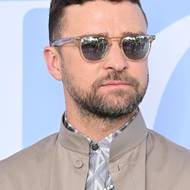 Štrasový náhrdelník zakomponoval Justin Timberlake do outfitu už v červnu 2022 na přehlídce Dior