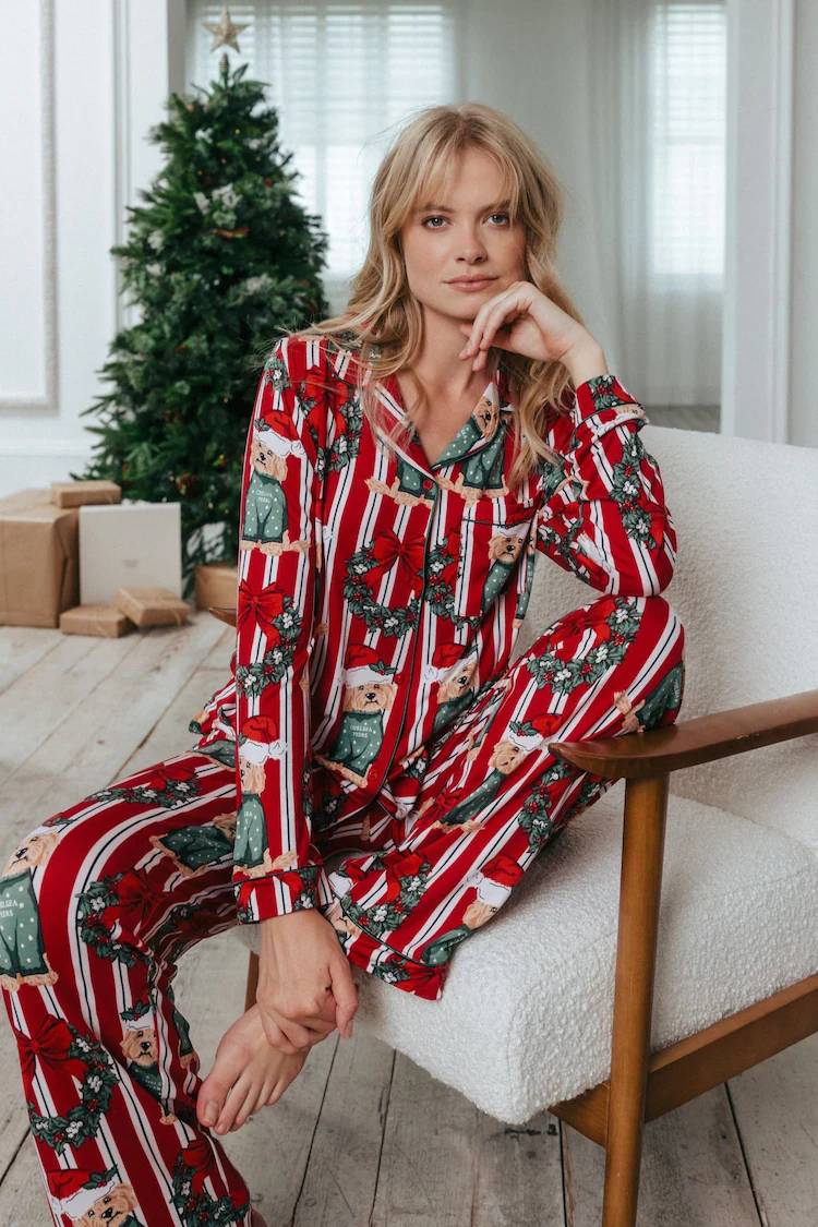 Pyžamo Chelsea Peers, prodává Next, 1 785 Kč