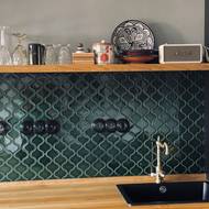 Majitelé si dali záležet na každém detailu, tedy i výběru obkladů a zásuvek 