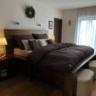 Stejně jako všechno v domě, i povlečení ladí se zbytkem místnosti