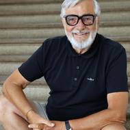 Jiří Bartoška v roce 2022. Šarm a charisma mu neubývalo ani s věkem 