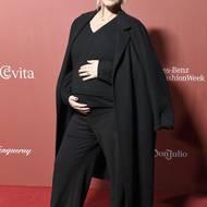 Za módou si vyšla i filmová producentka a nastávající maminka Hana Třeštíková 