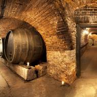 Nenechte si ujít prohlídku starých Habánských vinných sklepů