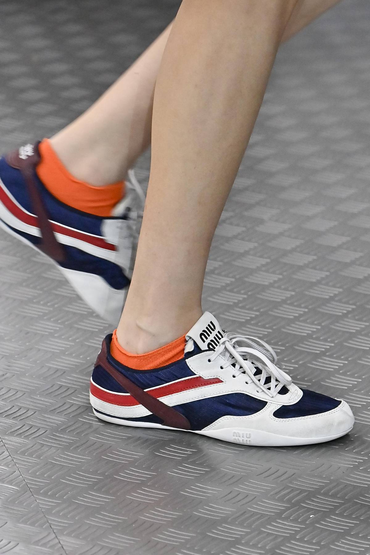 Retro tenisky na přehlídce Miu Miu