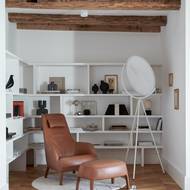 Autor si pohrál s výběrem sedacího nábytku