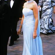 V roce 1987 se festivalu zúčastnila princezna Diana a vypadala fenomenálně. Pastelově modré šaty jí ušila Catherine Walker