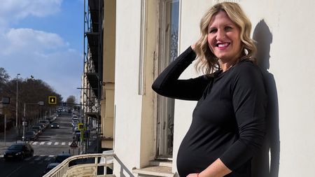 Hana Třeštíková porodila zdravou dceru a dokázala, že mateřství po čtyřicítce není tabu. Dcera má krásné jméno
