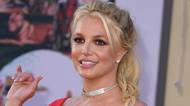 Labilní máma Britney Spears? Synové ji stále milují. Na setkání s nimi se oblékla jako holčička