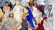 Met Gala znovu šokovalo: Hotová přehlídka bradavek. Kdo všechno je ukázal?